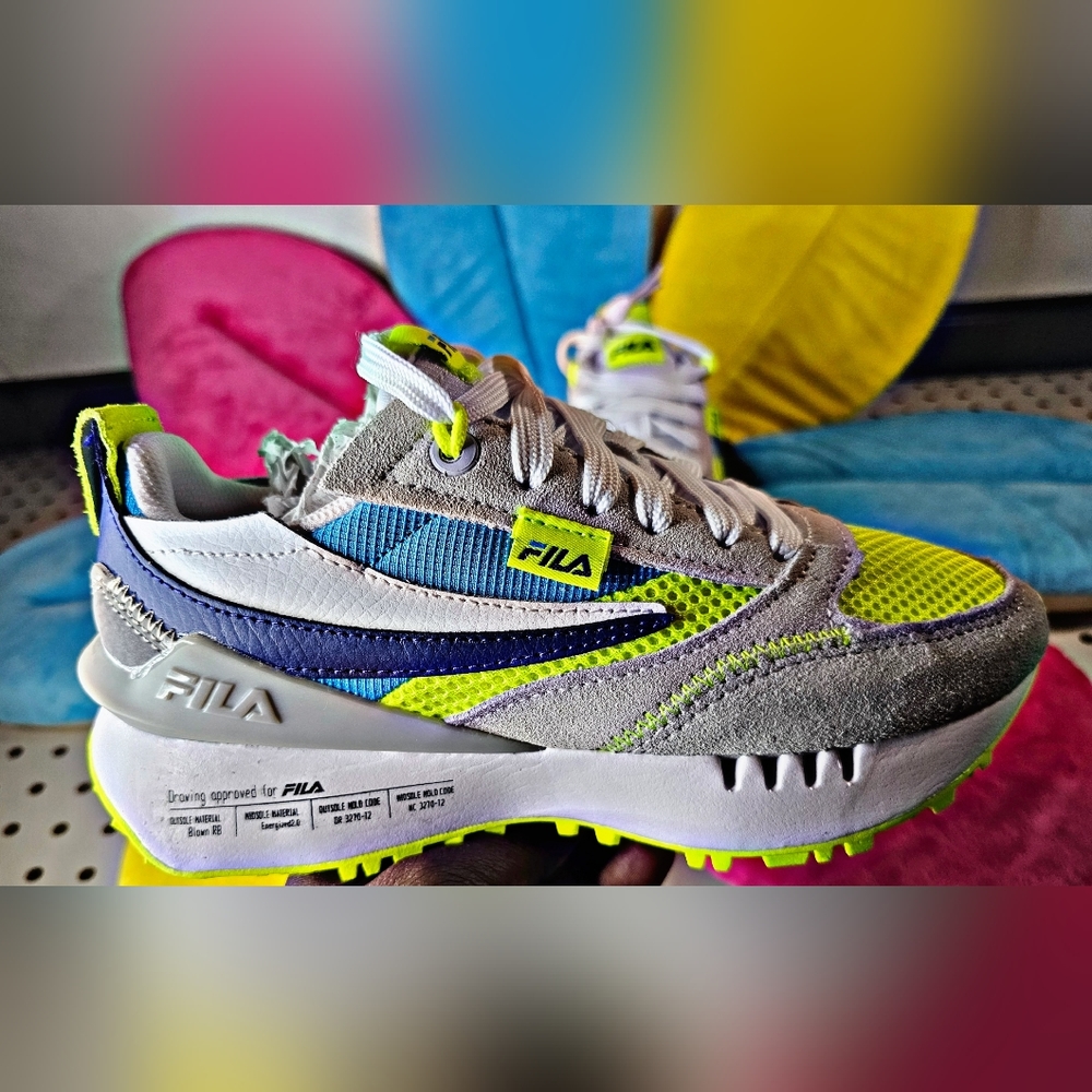 The FILA Renno N Generation (New) Color: Sfty/Atmb/Gary Size 5 Women's